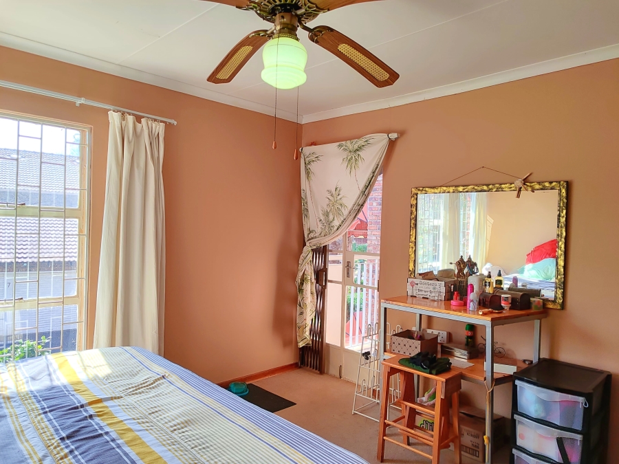 3 Bedroom Property for Sale in Flamwood North West